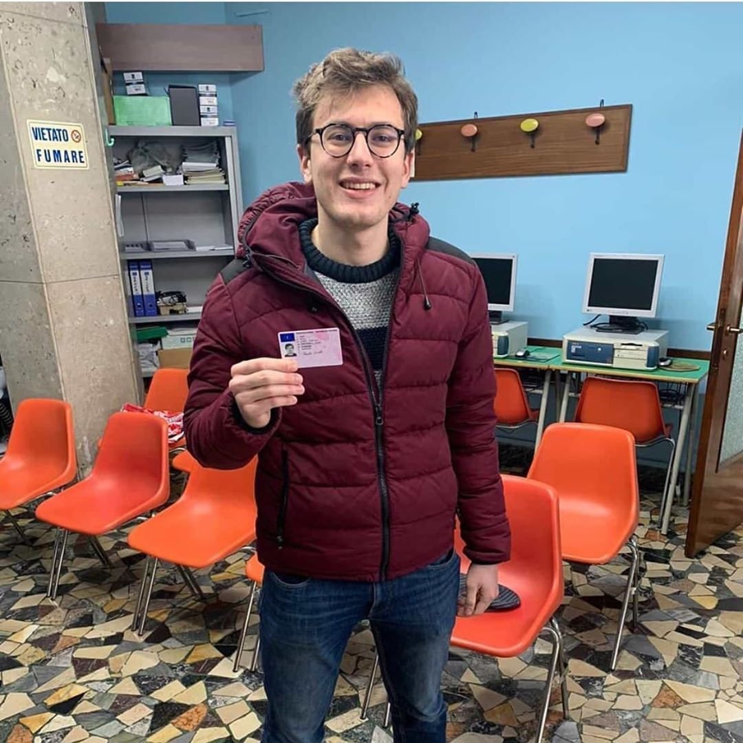 Cliente felice con patente